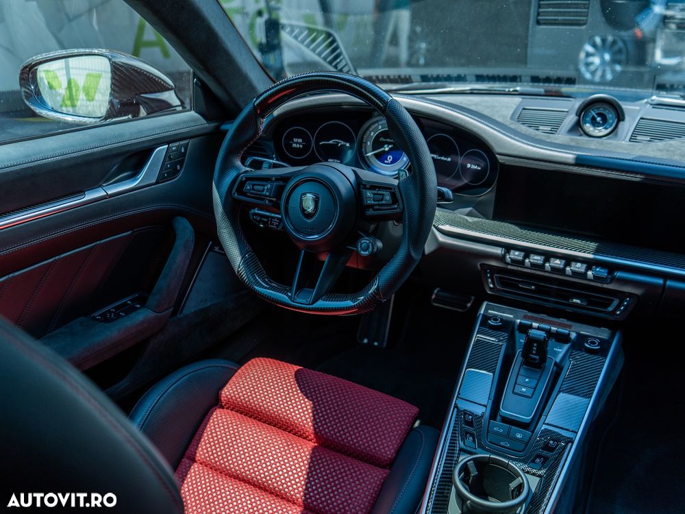 Porsche 911 911Turbo S - 28