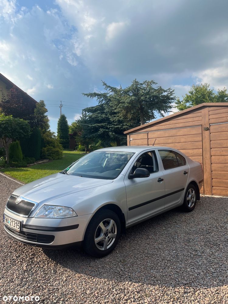 Skoda Octavia 1.6 Tour - 1