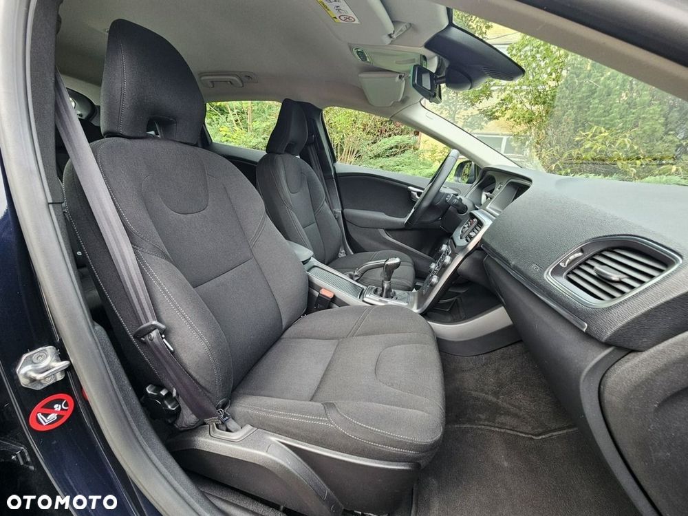 Volvo V40 T2 Drive-E Momentum - 13