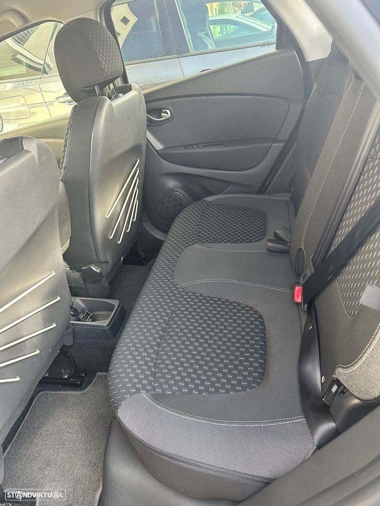 Renault Captur - 10