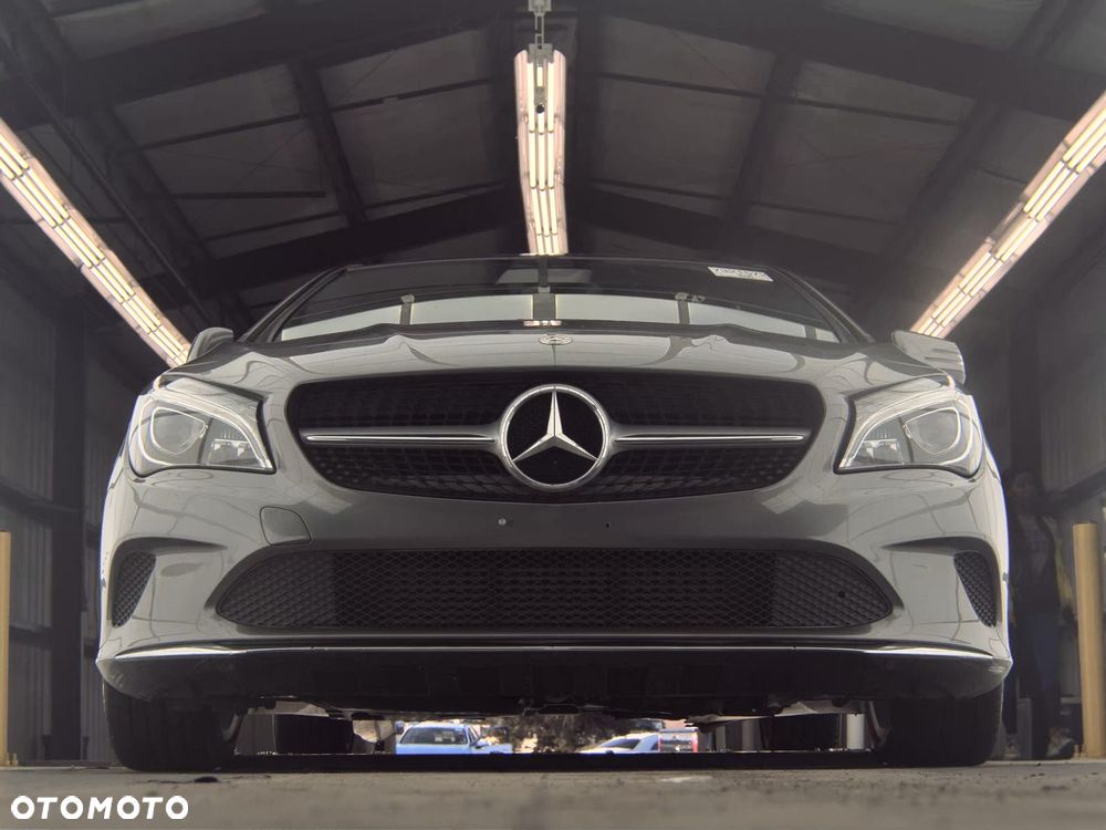 Mercedes-Benz CLA - 8