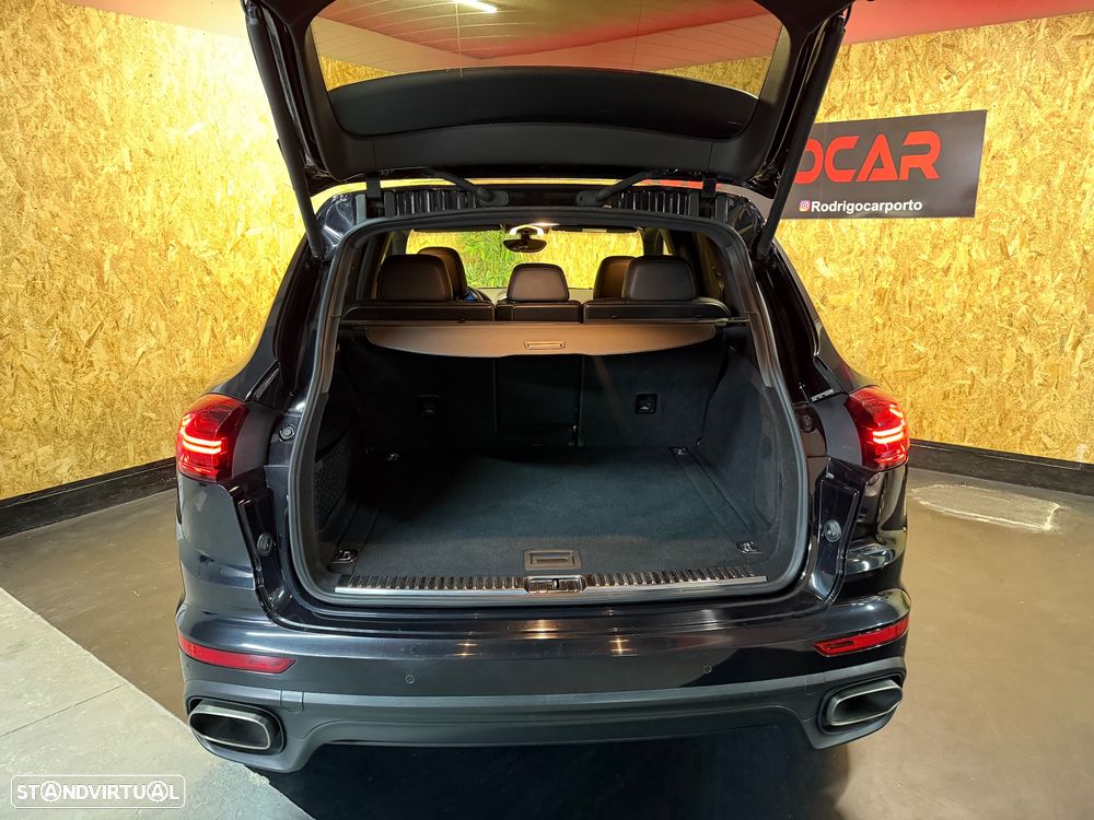 Porsche Cayenne 3.0 V6 - 35