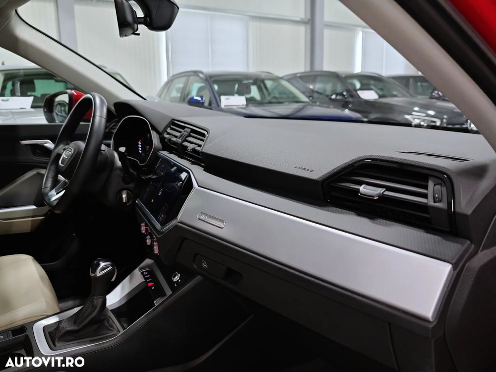 Audi Q3 35 TDI ack S tronic - 24