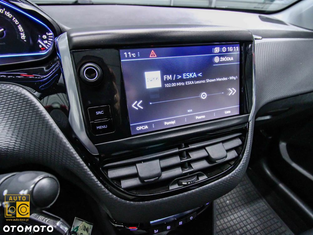 Peugeot 2008 1.2 Pure Tech GPF Allure S&S EAT6 - 22