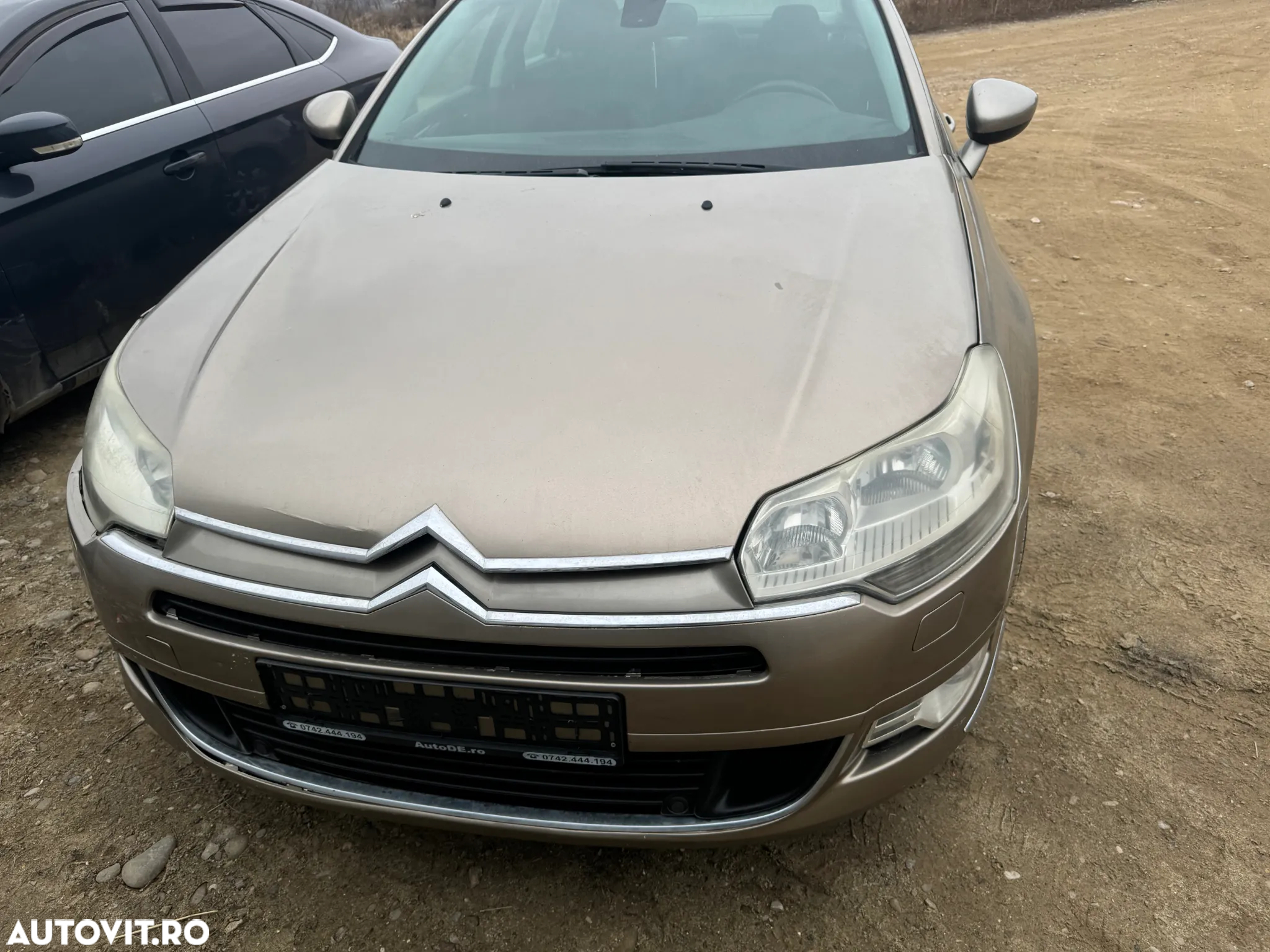 Dezmembram Citroen c5 1.6hdi 2010 - 6