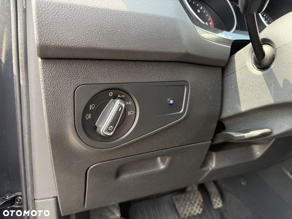 Volkswagen Tiguan - 11
