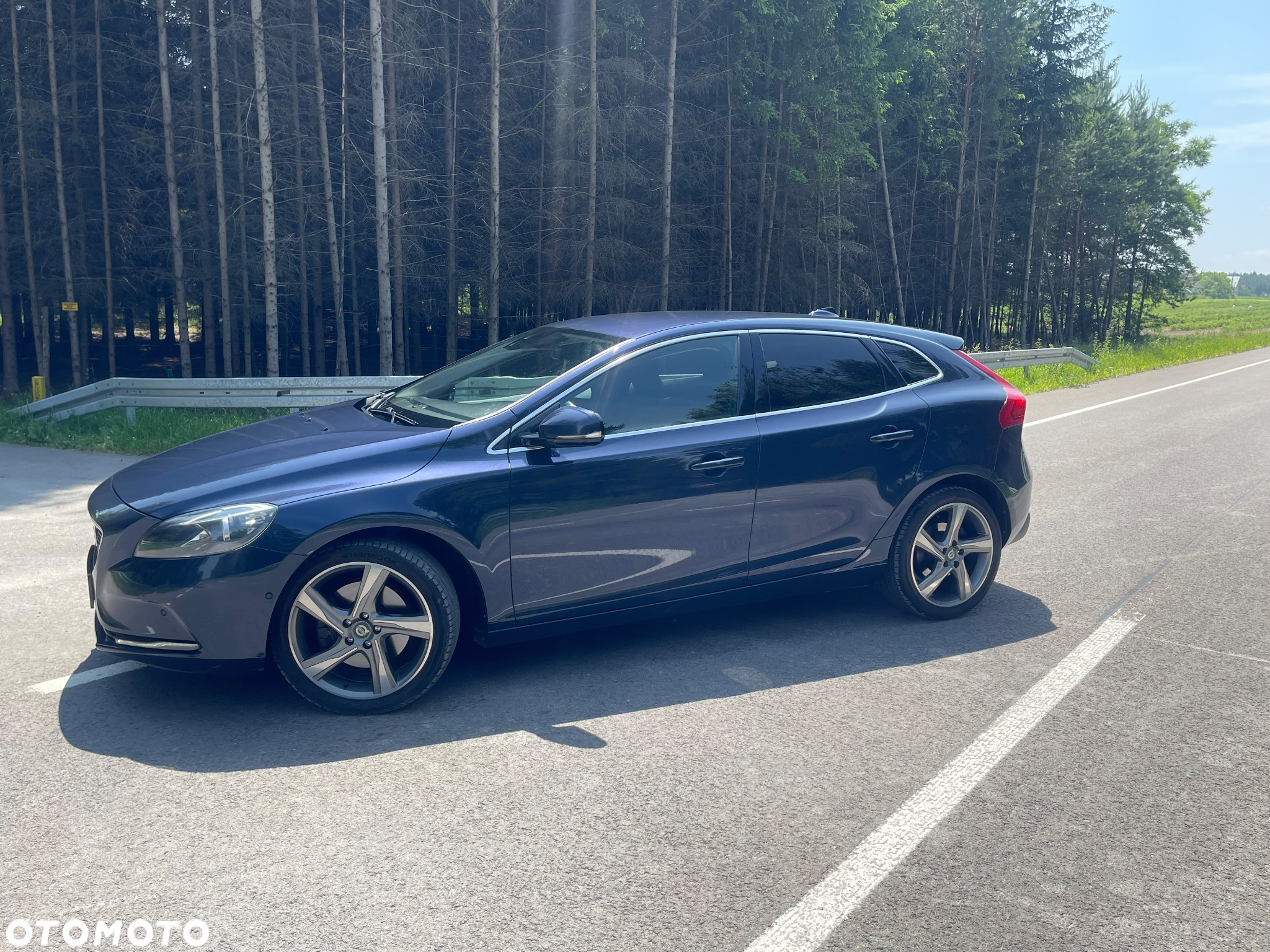 Volvo V40 D4 Drive-E Momentum - 9