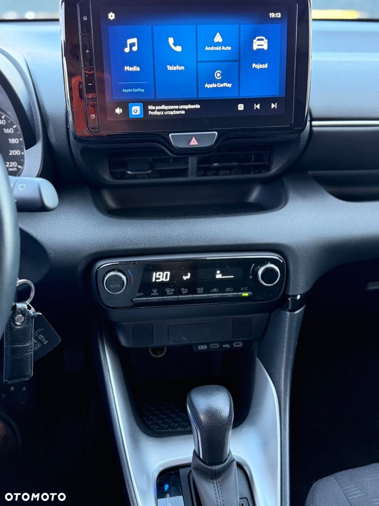 Toyota Yaris - 16