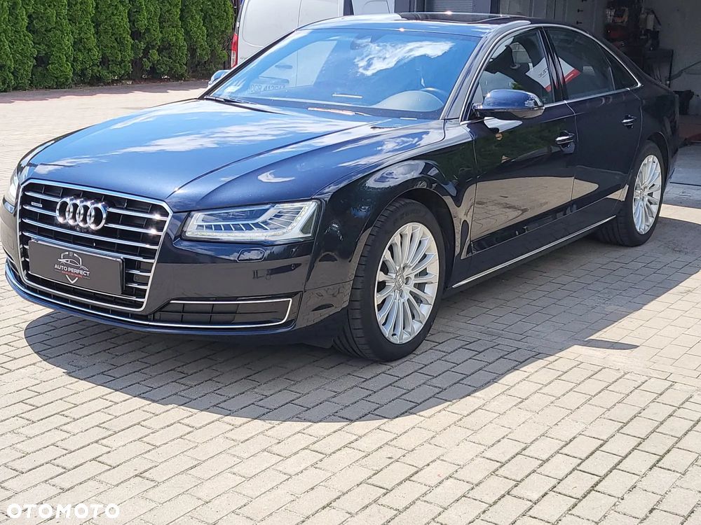 Audi A8 - 4
