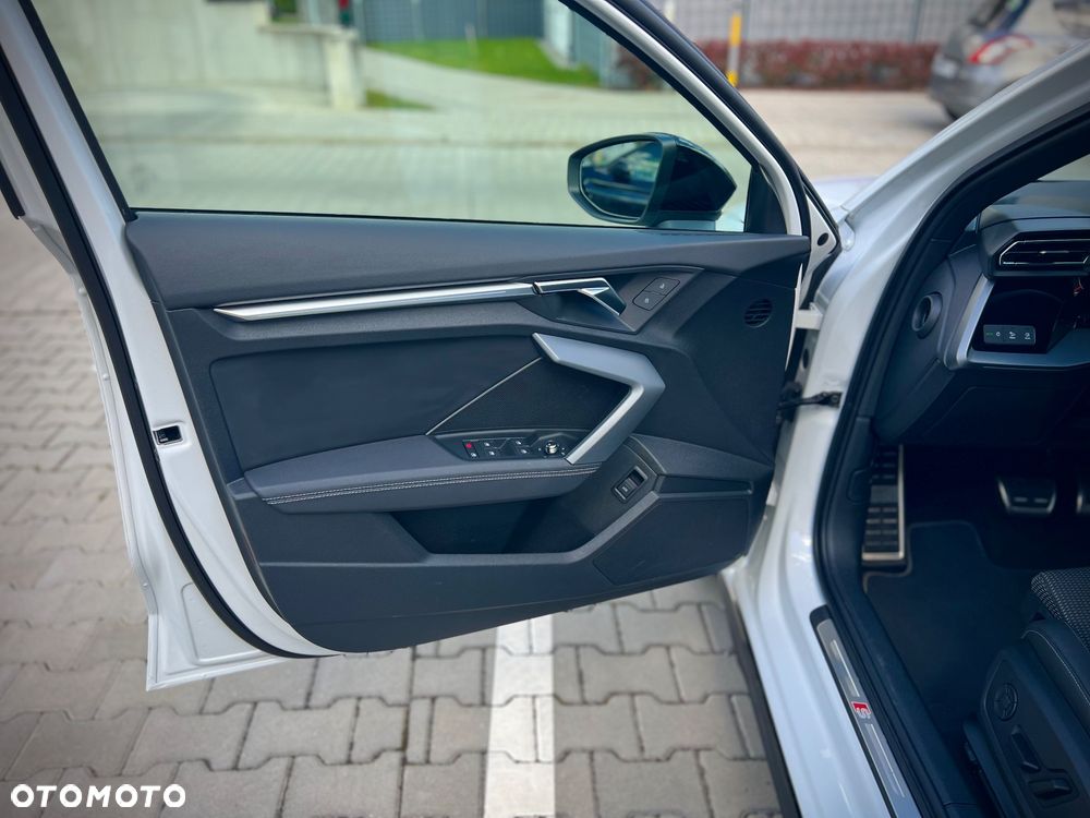 Audi A3 Limousine 35 TFSI mHEV S Line S tronic - 12