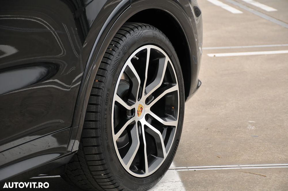 Porsche Cayenne - 38