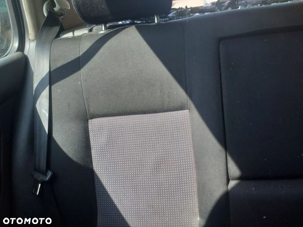 Auto na części - Volkswagen Golf benzyna Silnik Skrzynia Drzwi Maska Klapa Błotnik Zderzak Lampa Szyba Klamka Lusterko Deska Kokpit - 6