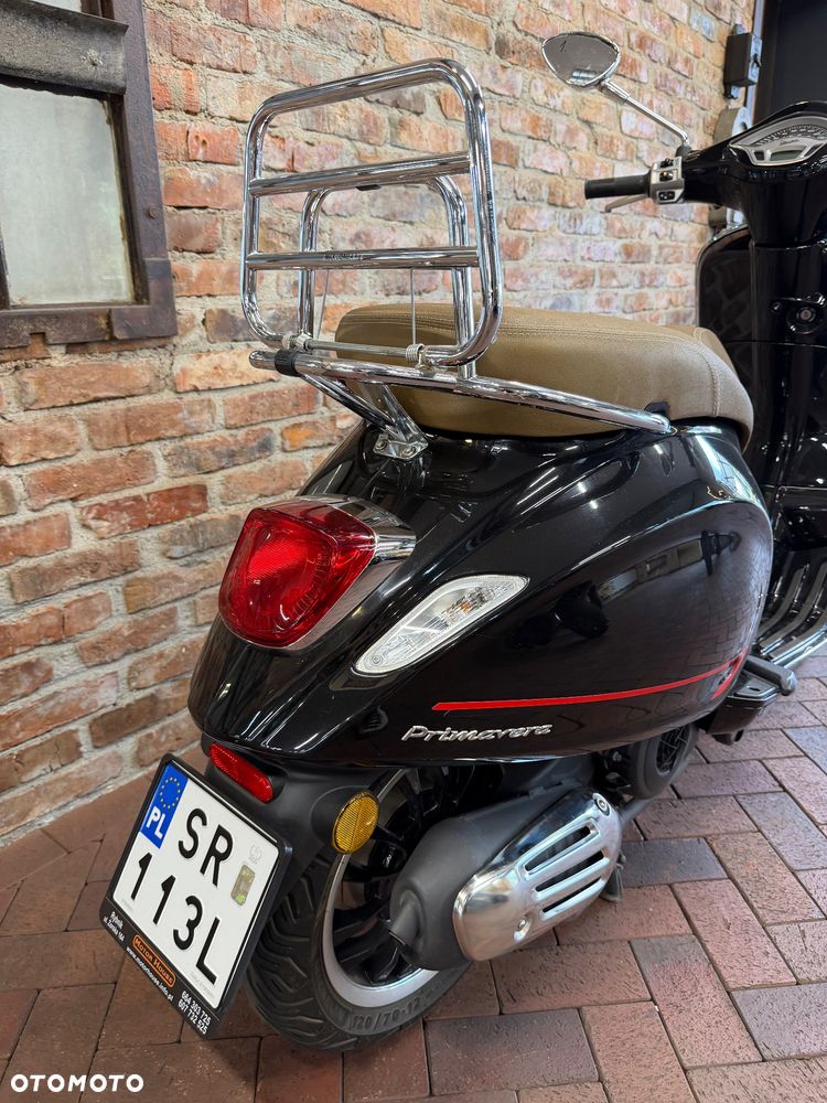 Piaggio Vespa - 4