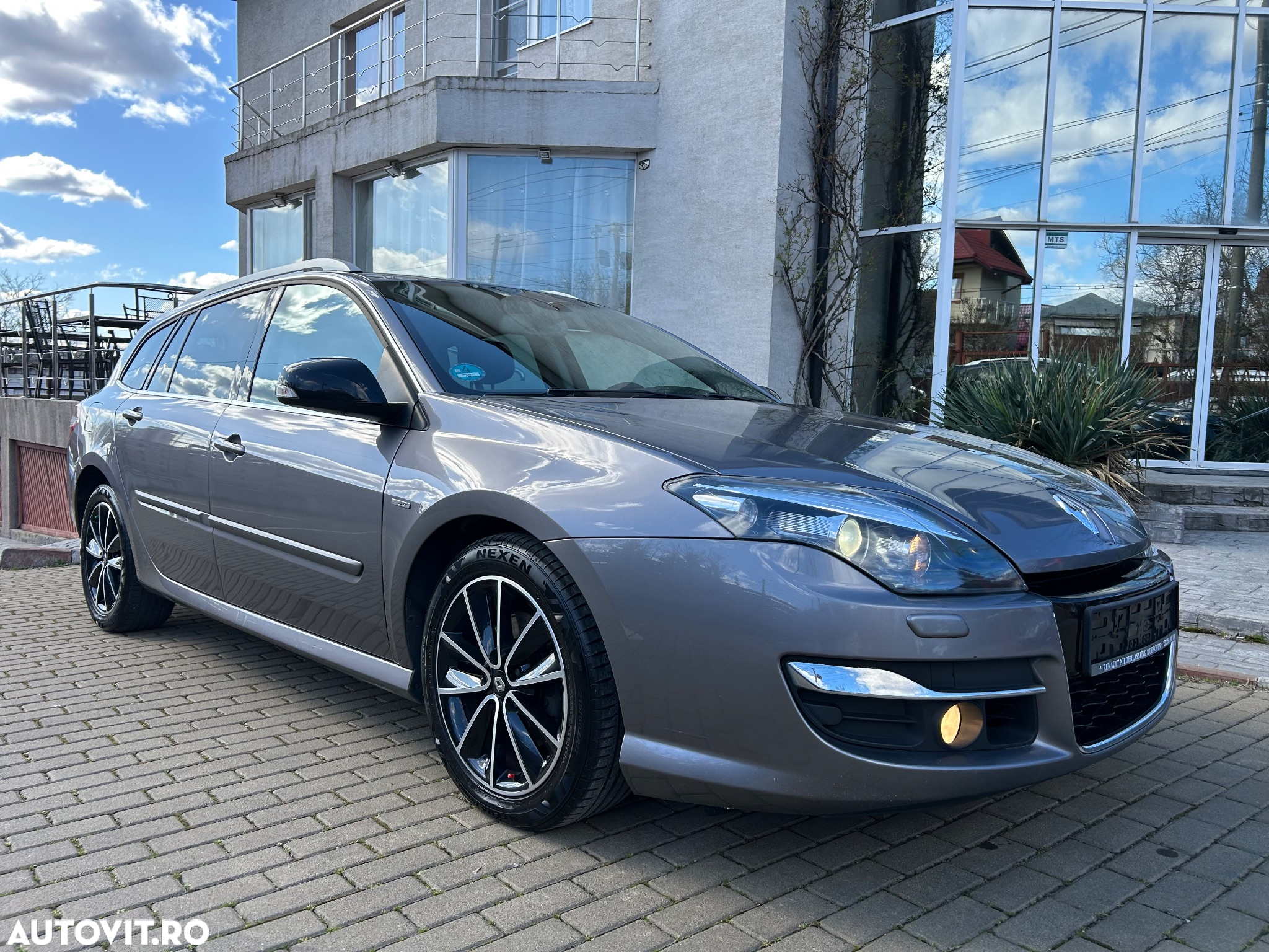 Renault Laguna dCi 150 FAP Start-Stop Bose Edition - 2