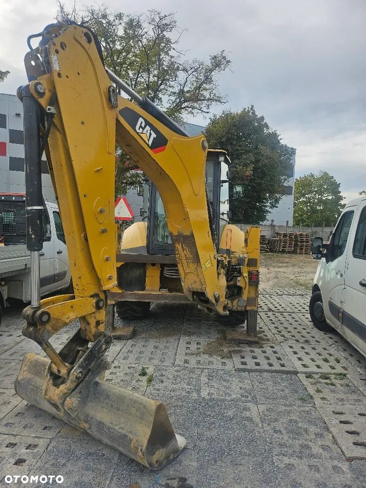 Caterpillar 428F2 - 2