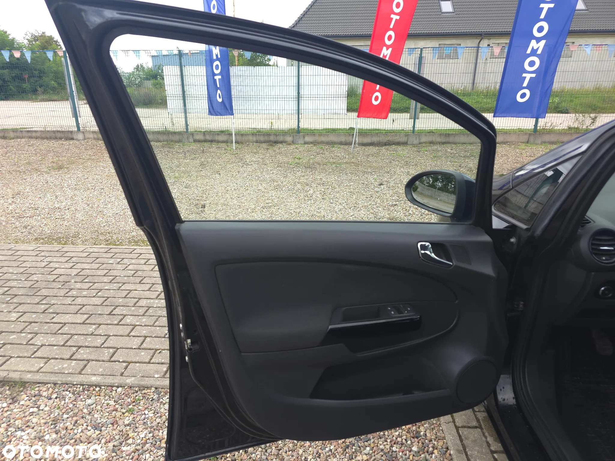 Opel Corsa 1.2 16V Enjoy - 17