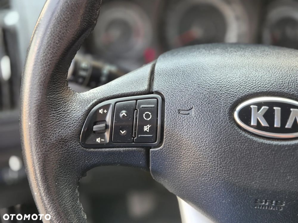 Kia Ceed - 27