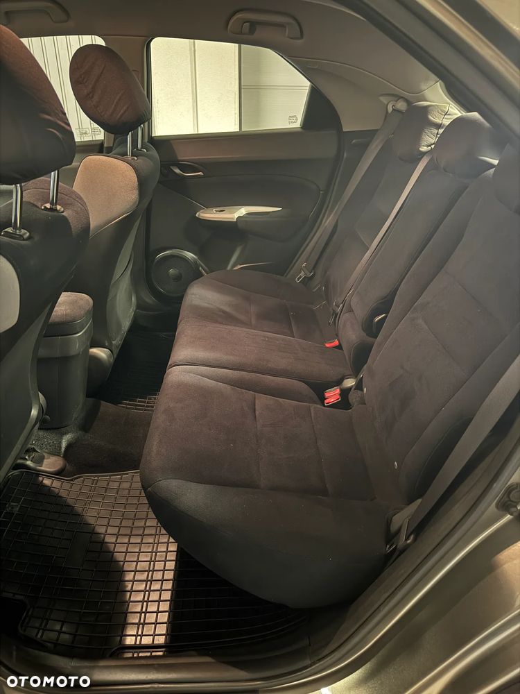 Honda Civic 1.4 Comfort - 23