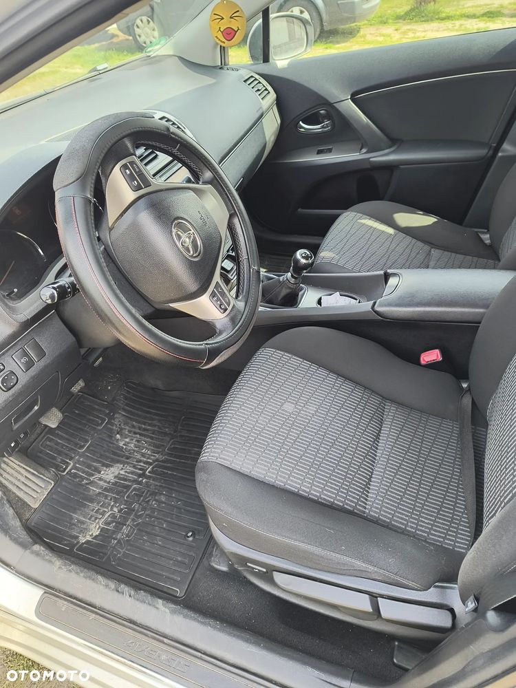 Toyota Avensis 1.8 Edition - 9