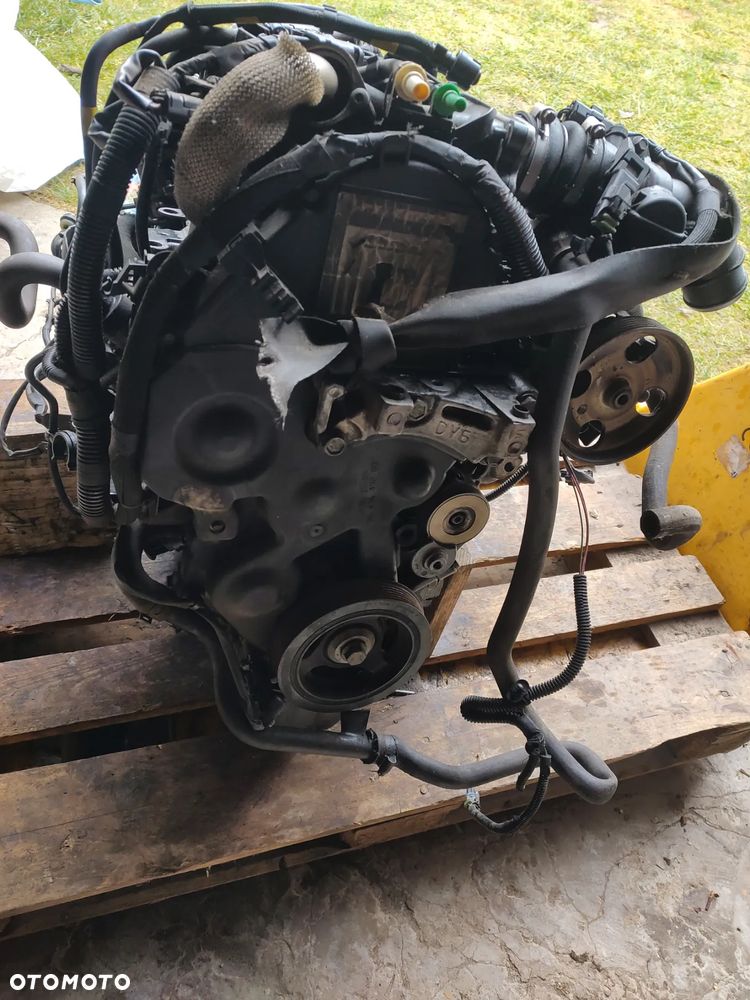 Silnik 1.6 HDI Kompletny 9H03 10JBCB 9HT - 2