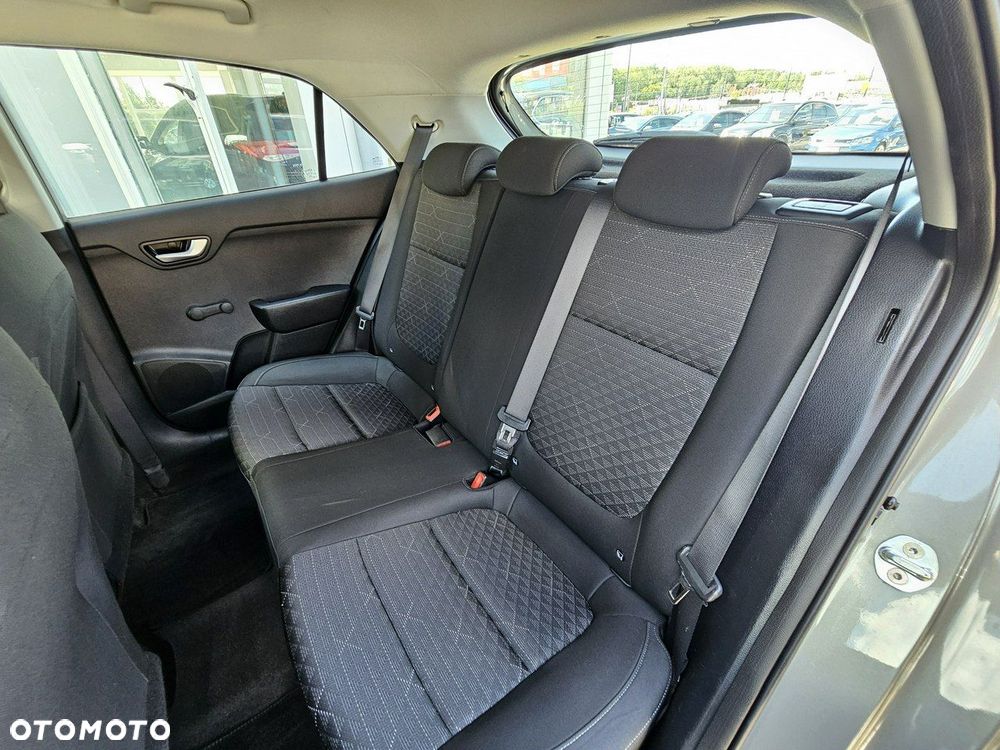 Kia Rio 1.0 T-GDI 100 Dream-Team Edition - 14