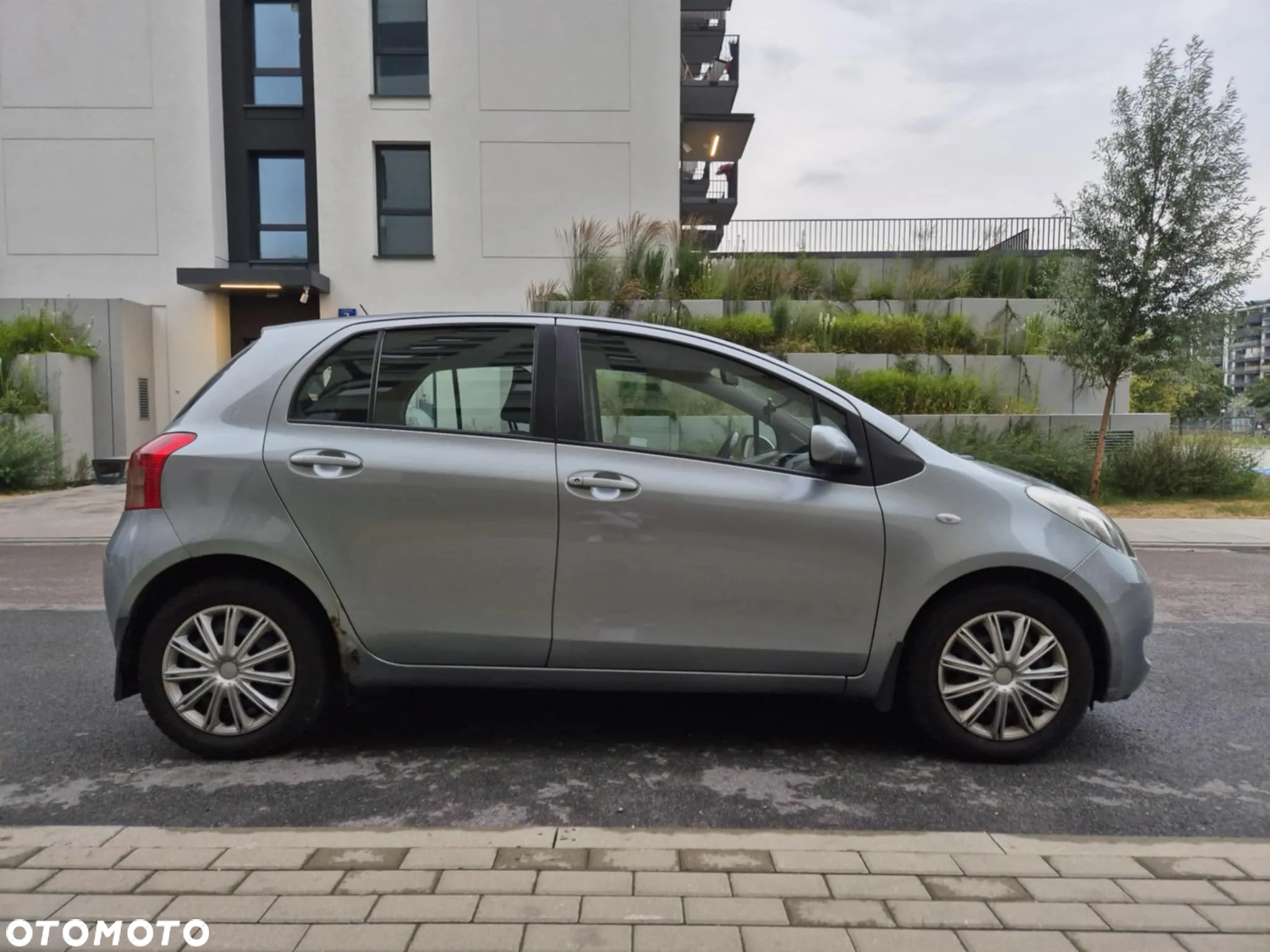 Toyota Yaris 1.3 Sol - 5