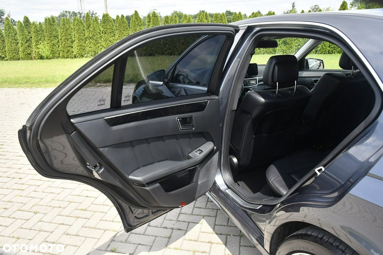 Mercedes-Benz Klasa E - 18