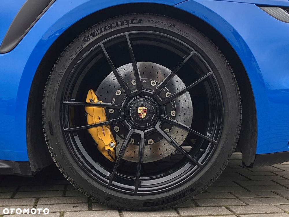 Porsche 911 Turbo S - 20