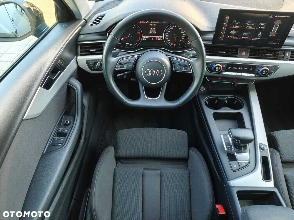 Audi A4 Limousine - 6