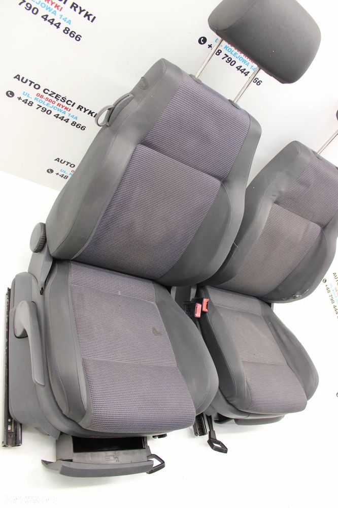 VW Polo 9n Siedzenia Folel Przód 3D - 9
