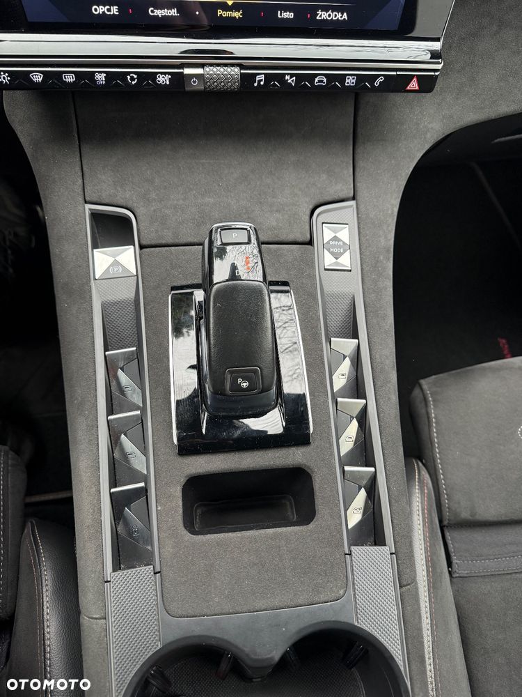 DS Automobiles DS 7 Crossback 1.6 PureTech Performance Line + - 15