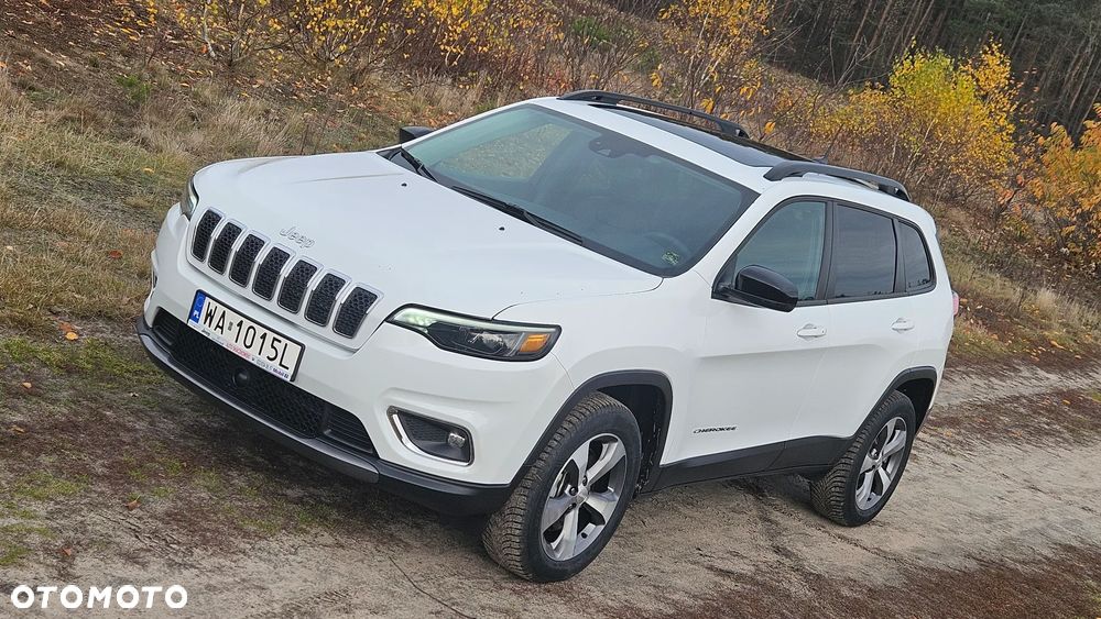 Jeep Cherokee - 22