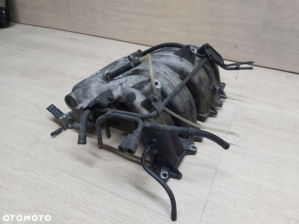 TOYOTA CELICA V gt4 st185 2,0 Turbo kolektor ssący dolotowy 17101-88385 - 3