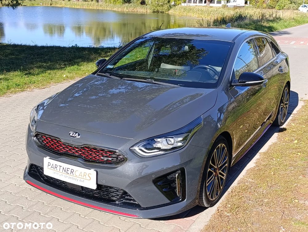 Kia Procee'd