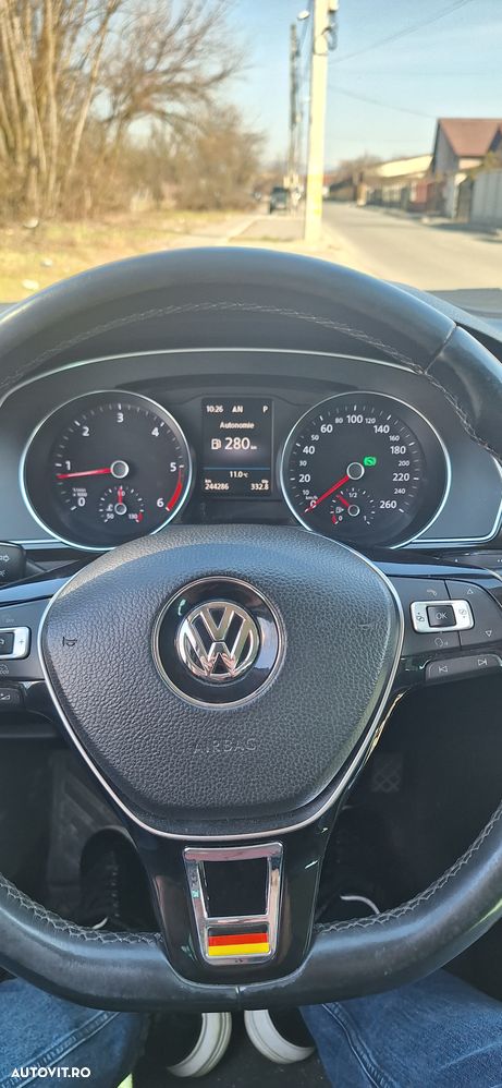 Volkswagen Passat - 9