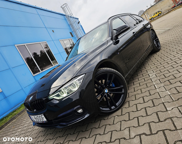 BMW Seria 3 320d Sport Line