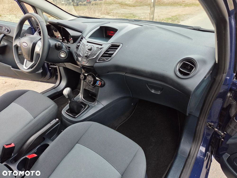 Ford Fiesta 1.25 Ambiente EU5 - 11