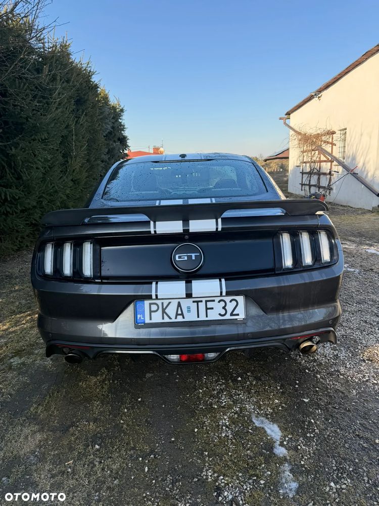 Ford Mustang 5.0 V8 GT - 5
