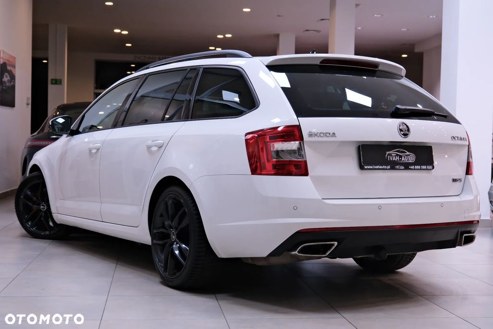 Skoda Octavia 2.0 TDI SCR RS DSG - 8