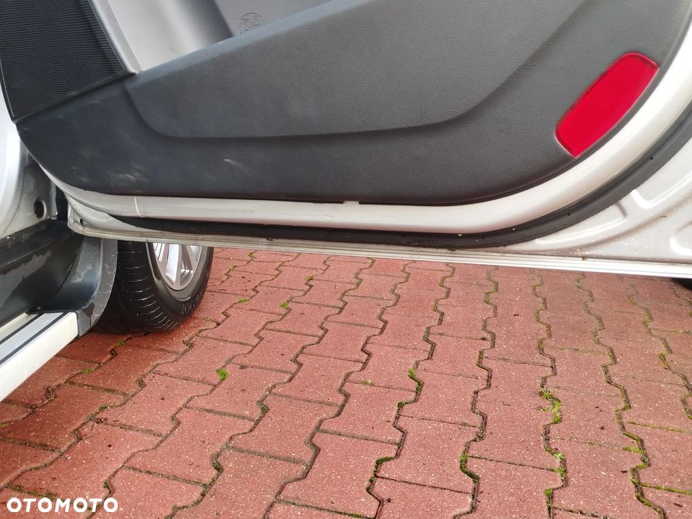 Kia Sportage 1.6 GDI L 2WD - 12