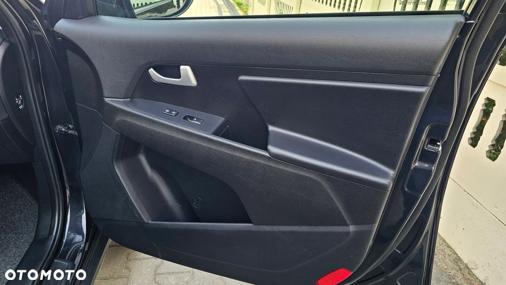 Kia Sportage 1.6 GDI Business Line L 2WD - 38