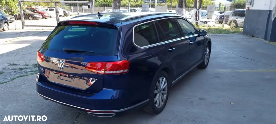 Volkswagen Passat Variant 2.0 TDI SCR (BlueMotion Technology) Highline - 8