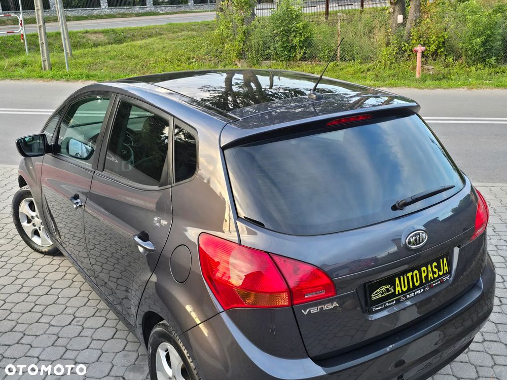 Kia Venga 1.6 CVVT Fifa World Cup Edition - 17