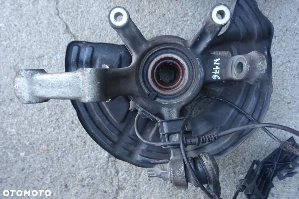 ZWROTNICA LEWY PRAWY PRZÓD MERCEDES W176 W246 17r. - 3