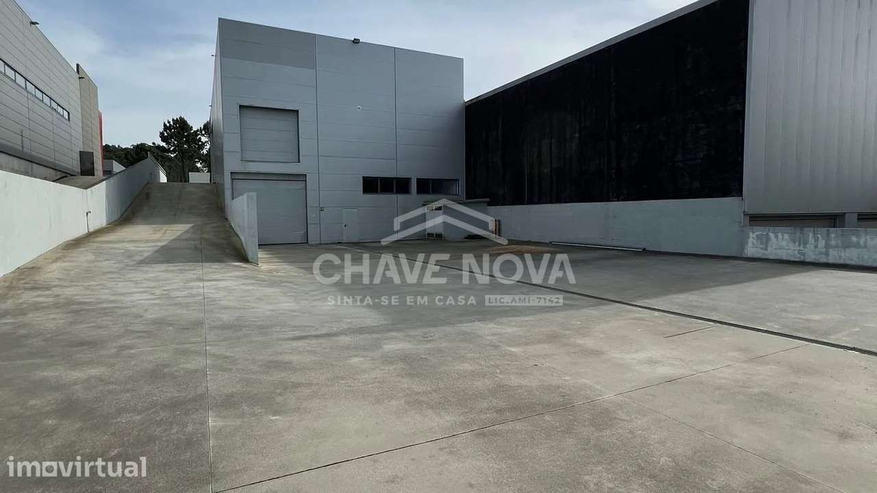 Armazém Industrial em Fiães - Grande imagem: 3/17