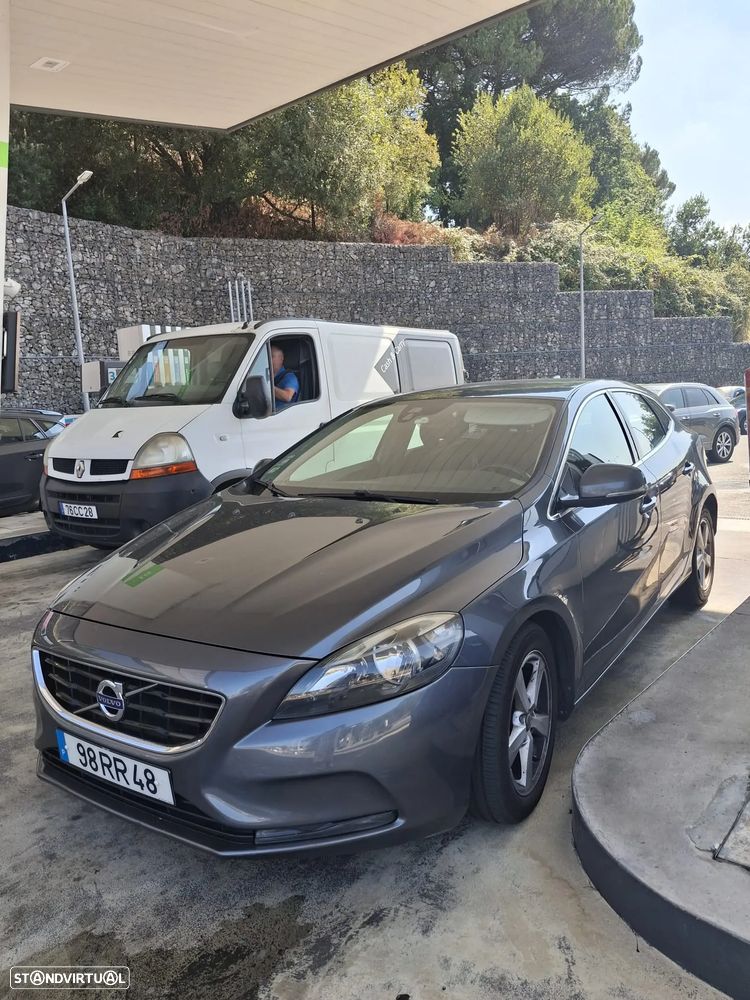 Volvo V40 1.6 D2 Momentum Powershift - 2