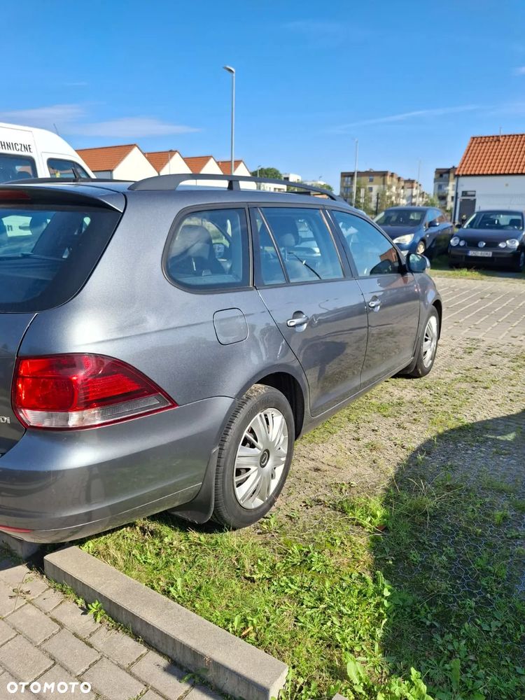 Volkswagen Golf VI 1.6 TDI Trendline - 12