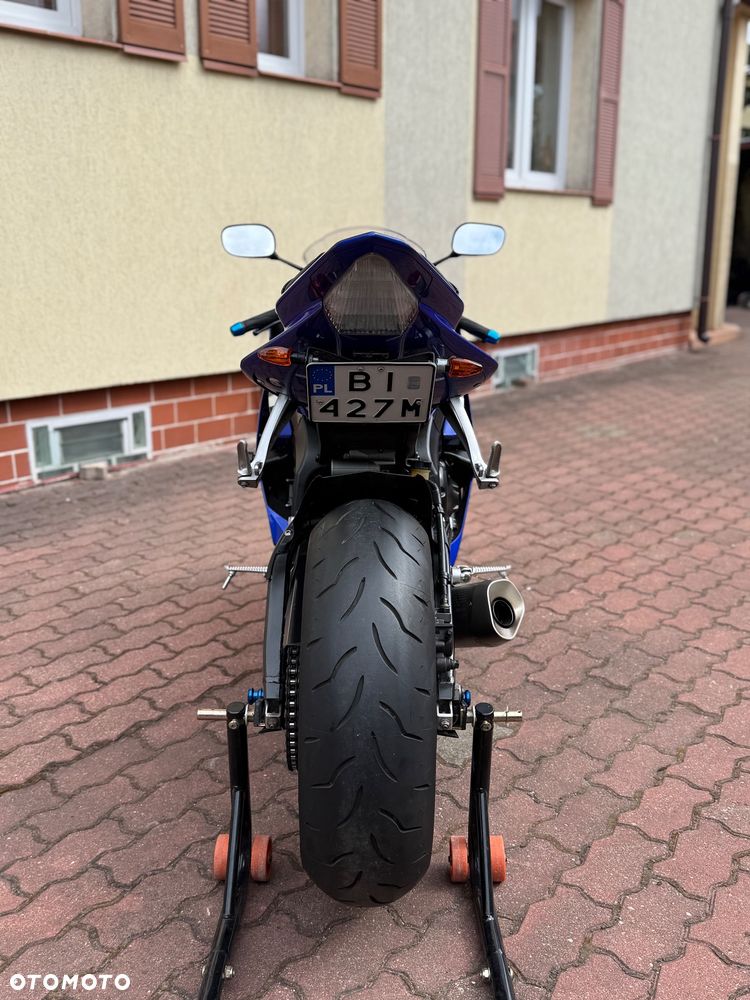 Yamaha R6 - 3