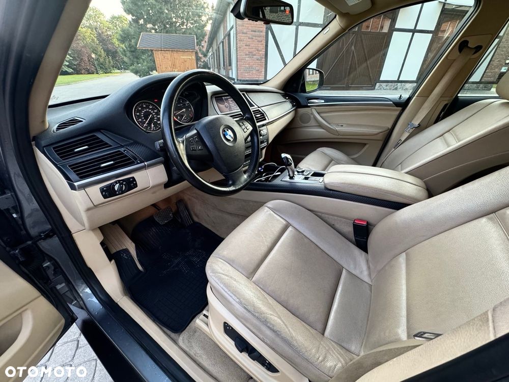BMW X5 4.8i xDrive - 5