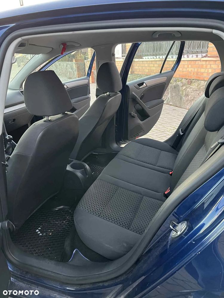 Volkswagen Golf 1.6 TDI DPF MATCH - 18